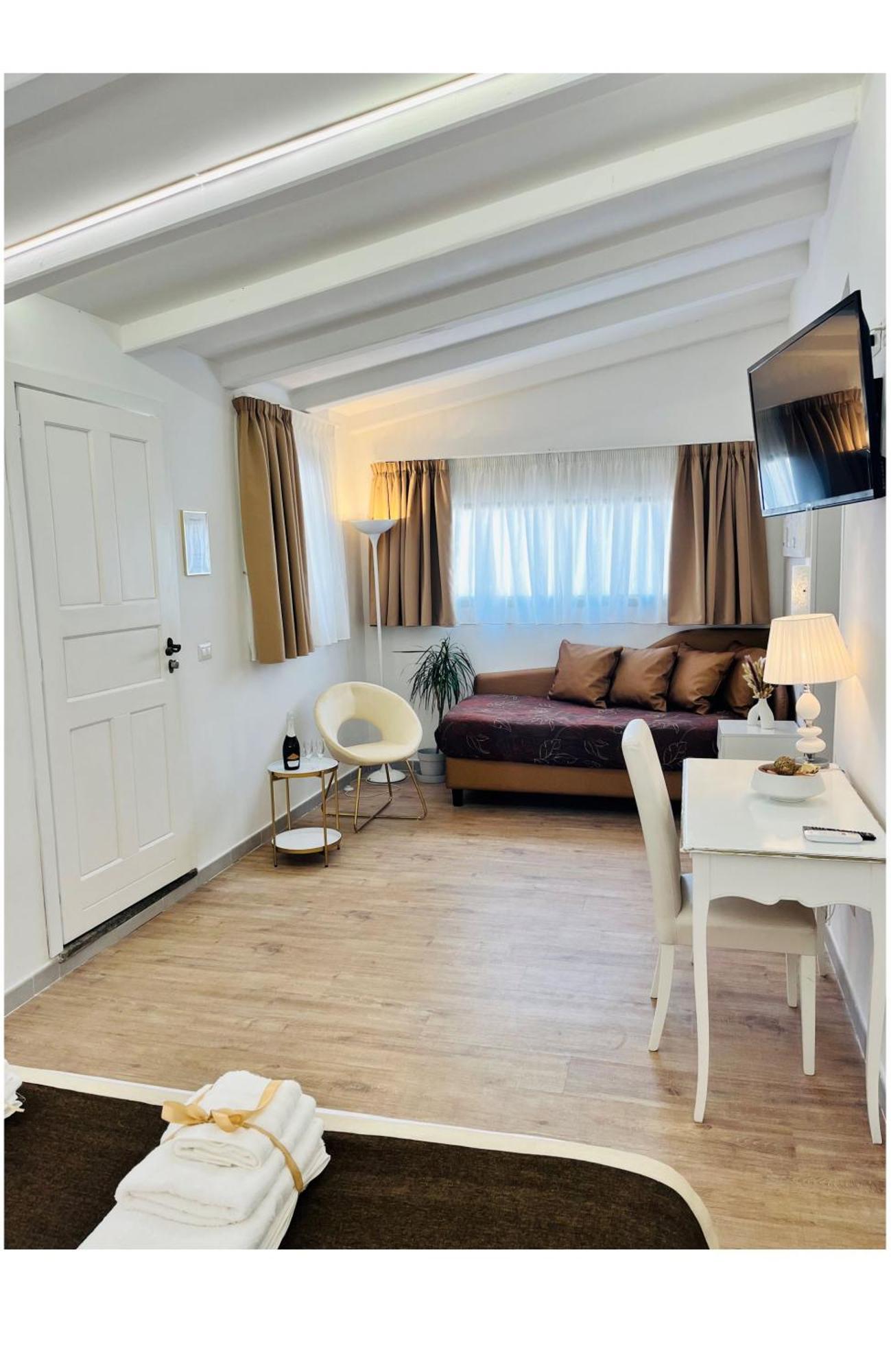 Hotel La Torraccia Tarquinia Bagian luar foto