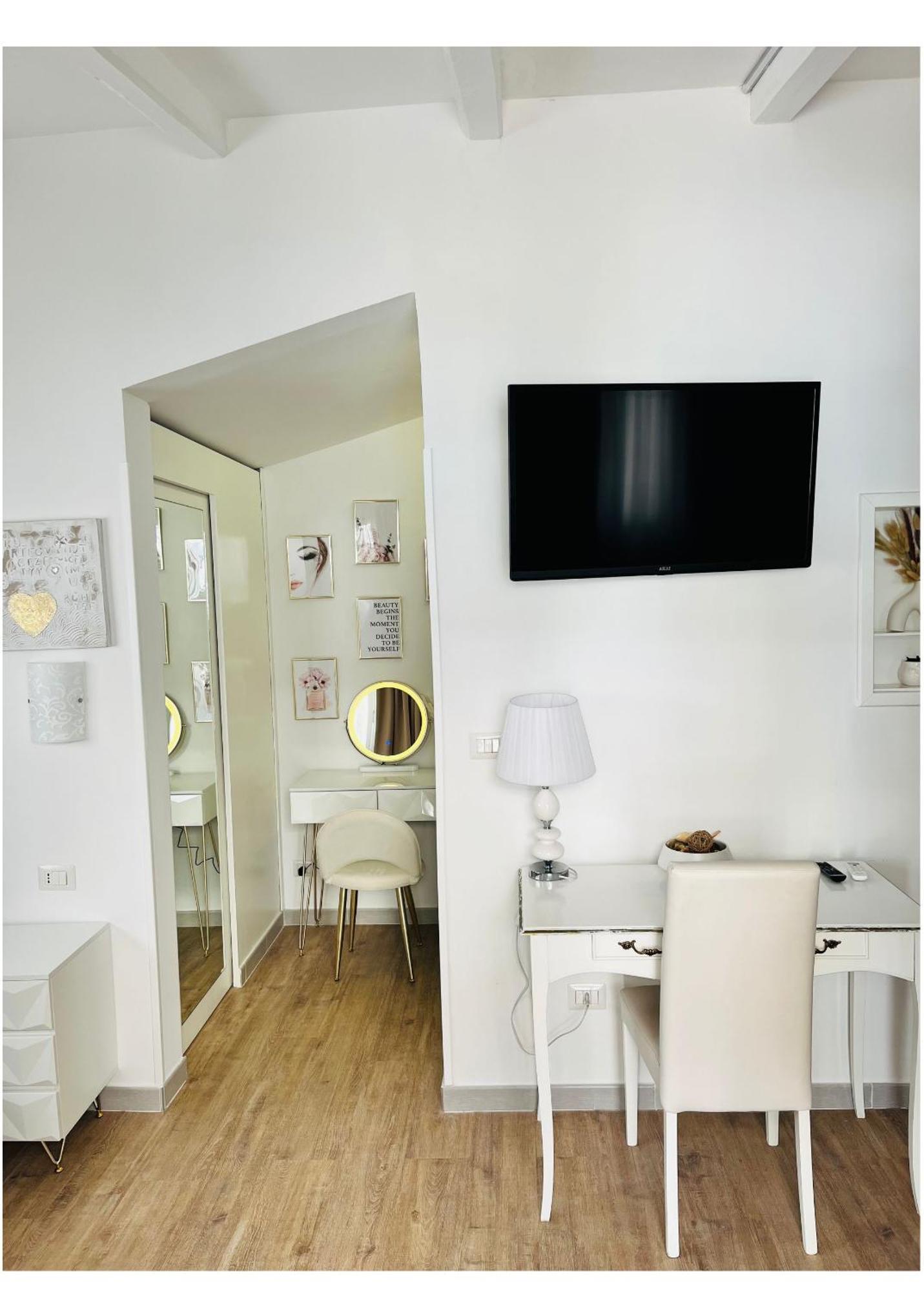 Hotel La Torraccia Tarquinia Bagian luar foto