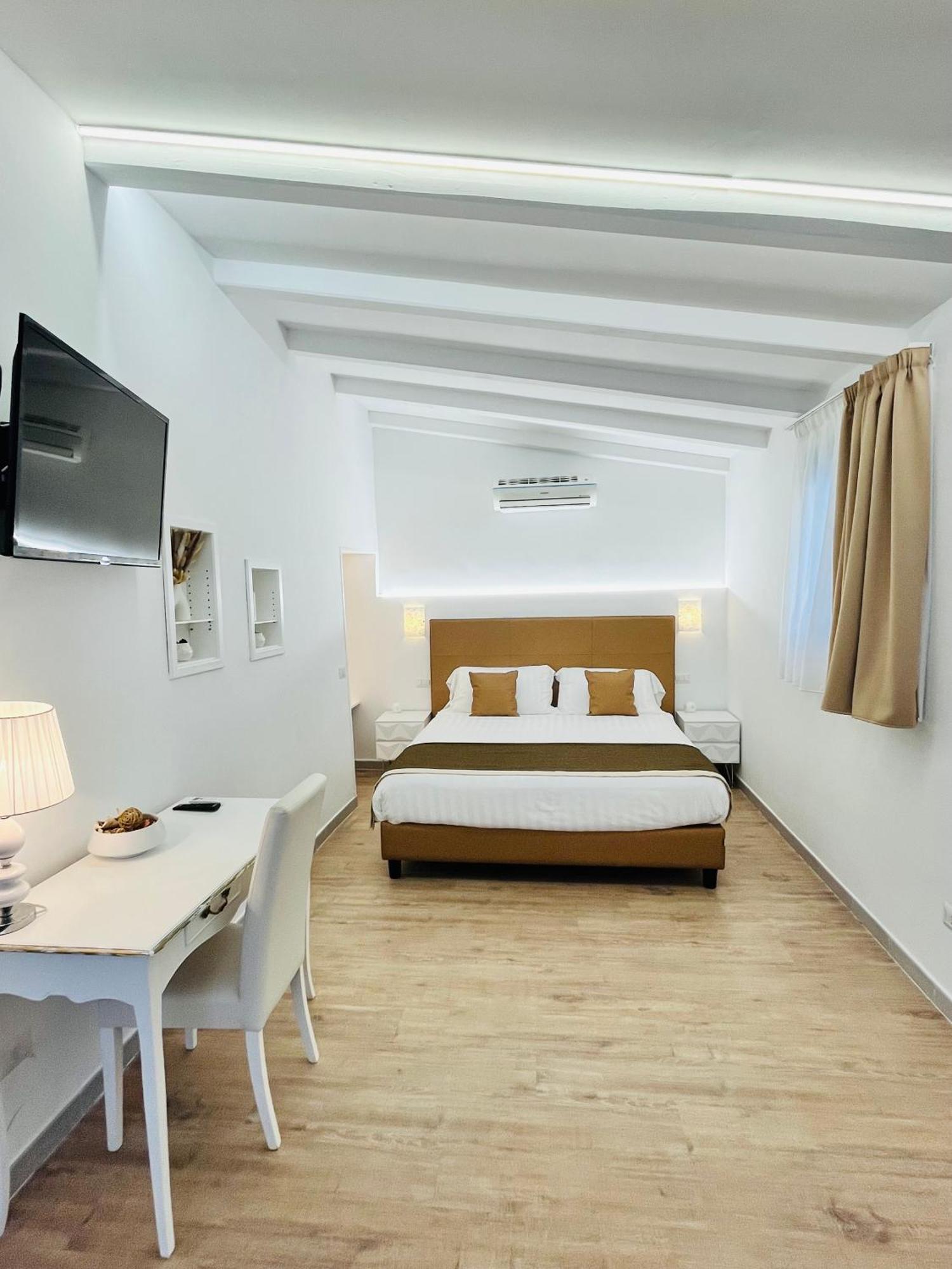 Hotel La Torraccia Tarquinia Bagian luar foto