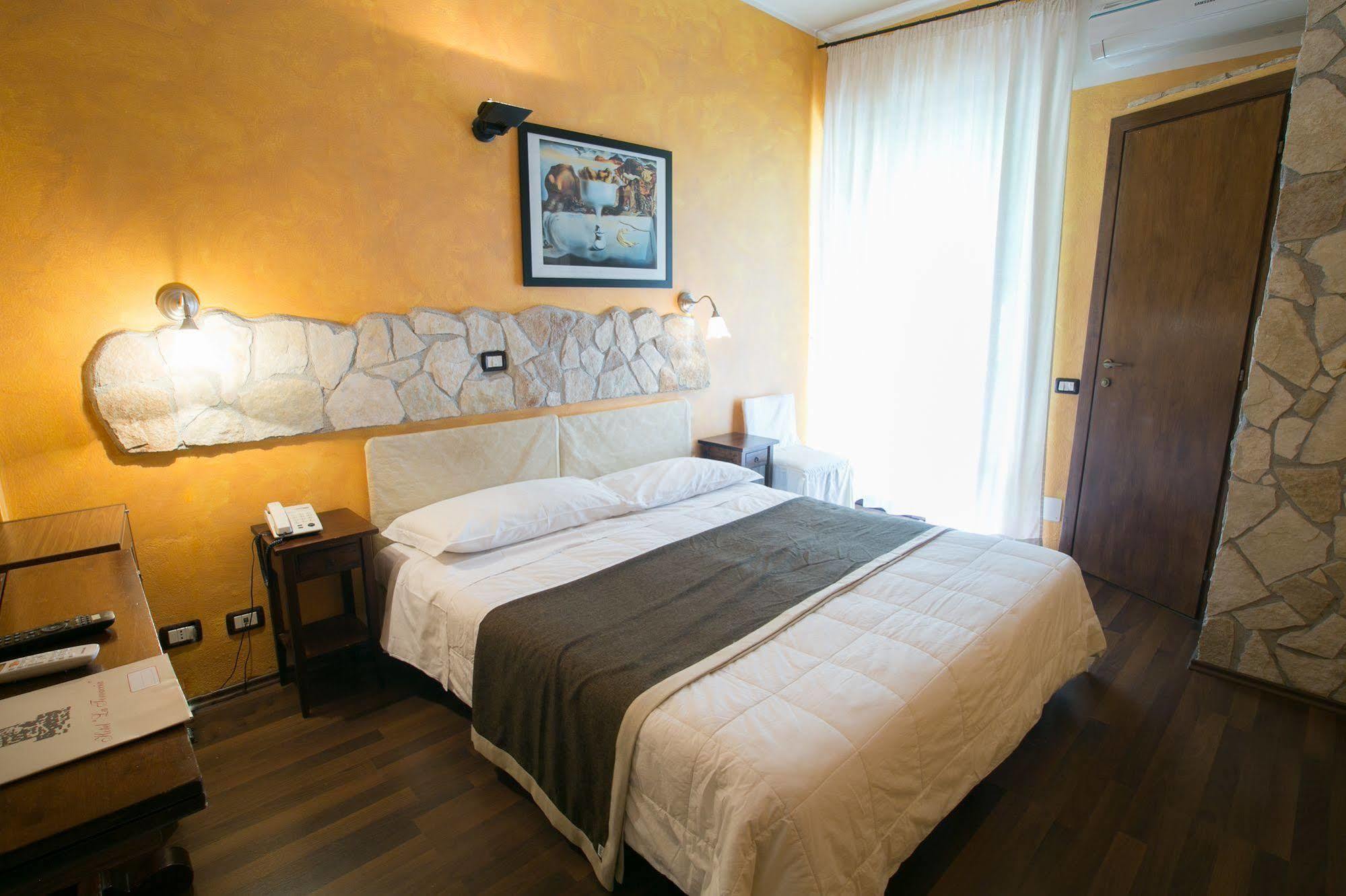 Hotel La Torraccia Tarquinia Bagian luar foto